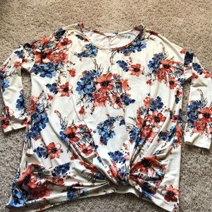 Floral twist top